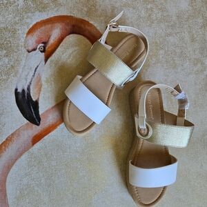 NWOT Henry Ferrera Collection Platform Sandals 8 White Gold